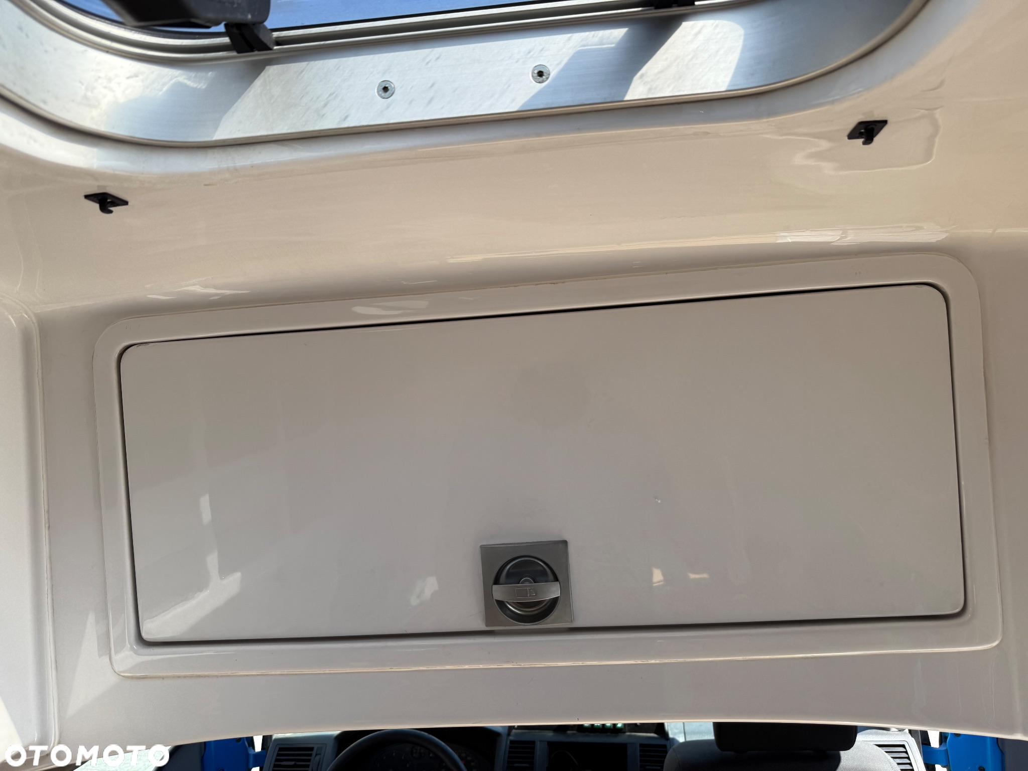 Volkswagen Multivan - 22