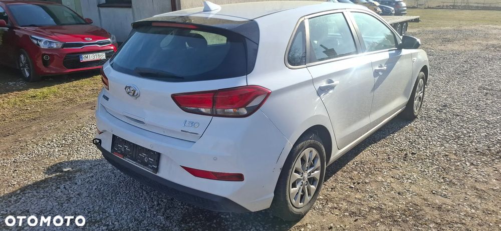 Hyundai i30 1.5 Pure - 2