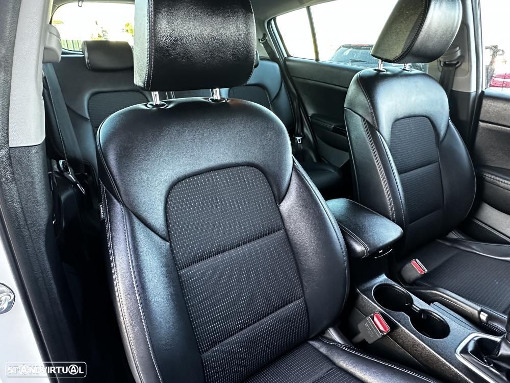 Kia Sportage 1.6 CRDI ISG MHEV Drive - 39