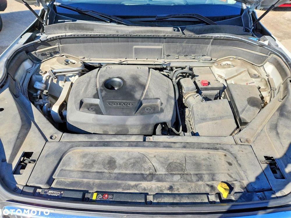 Volvo XC 90 T6 AWD Geartronic Momentum - 11