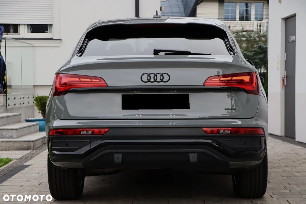 Audi Q5 Sportback - 14