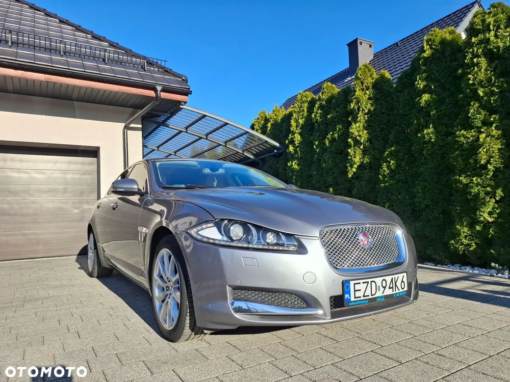 Jaguar XF 2.2 D Premium Luxury - 2