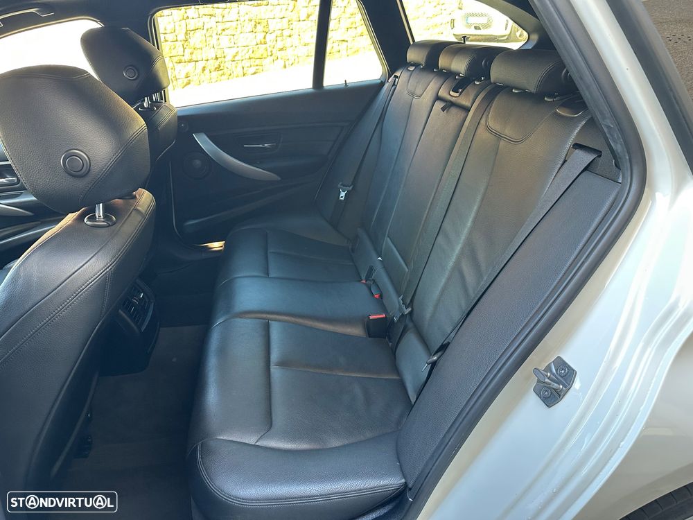 BMW 320 d Pack M - 17