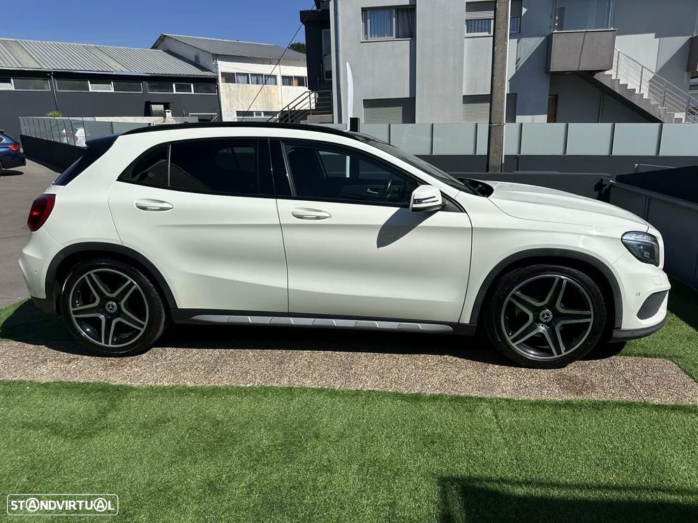 Mercedes-Benz GLA 220 d 4Matic 7G-DCT AMG Line - 16