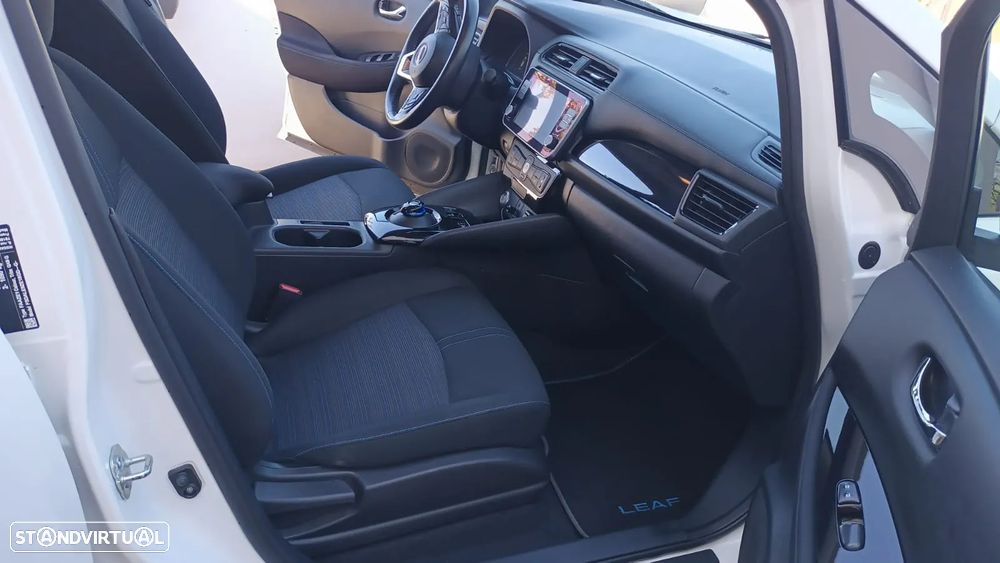 Nissan Leaf - 13