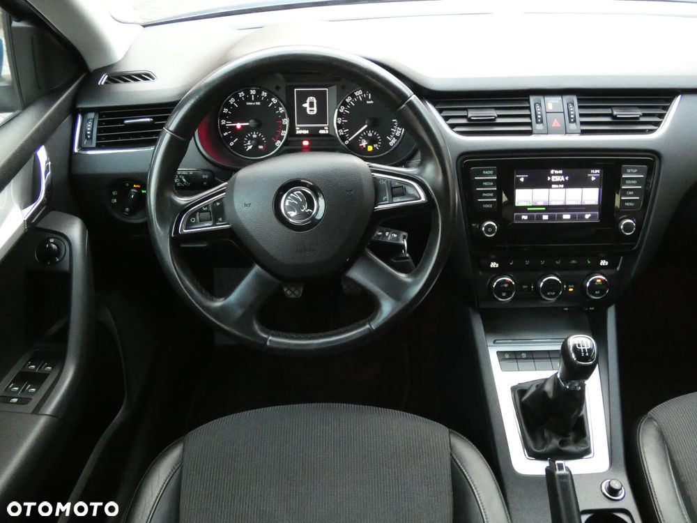 Skoda Octavia 1.6 TDI Elegance - 25