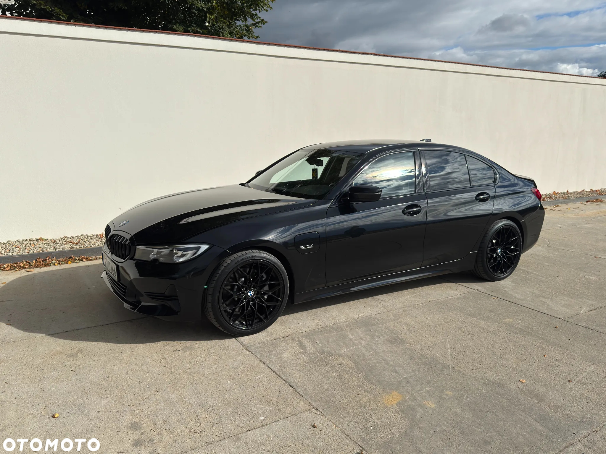 BMW Seria 3 330e Sport Line - 22