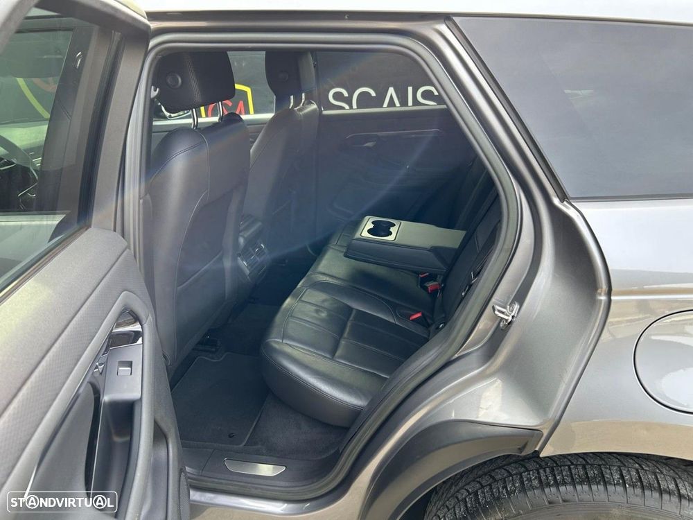 Land Rover Range Rover Evoque 1.5 P300e AWD R-Dynamic S Auto - 31