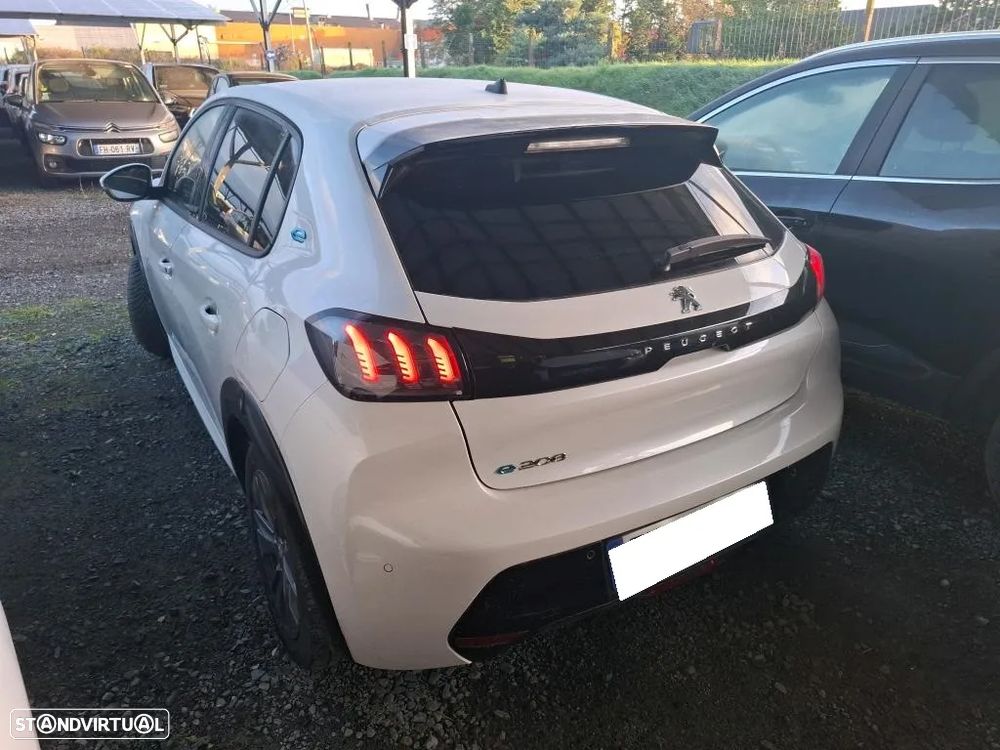 Peugeot e-208 Allure - 2