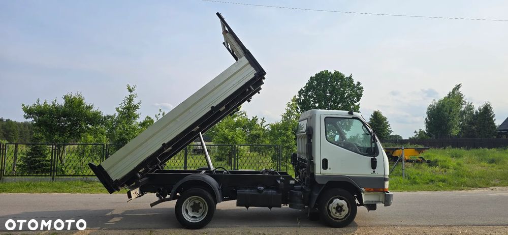Mitsubishi Fuso Canter - 9