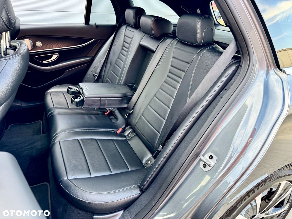 Mercedes-Benz Klasa E 300 de 9G-TRONIC Avantgarde - 28
