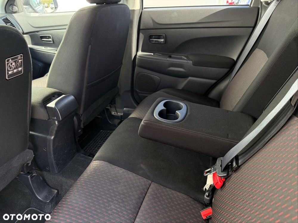 Mitsubishi ASX 1.6 Instyle - 27