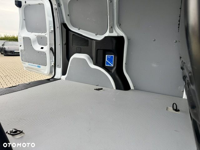 Ford Transit Courier - 7