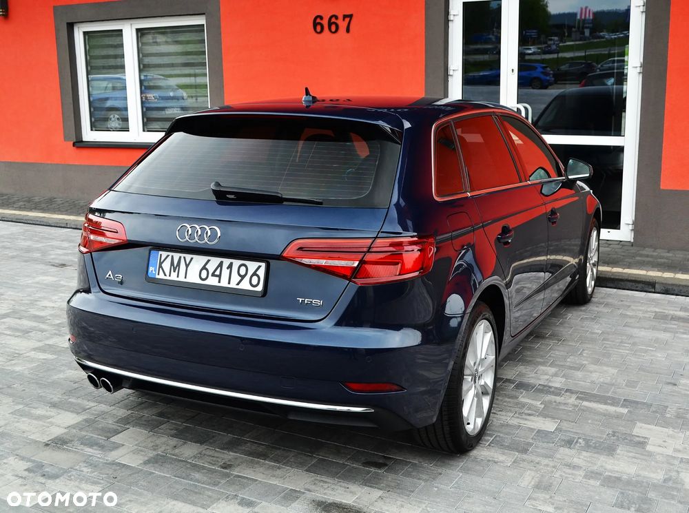 Audi A3 Sportback - 3
