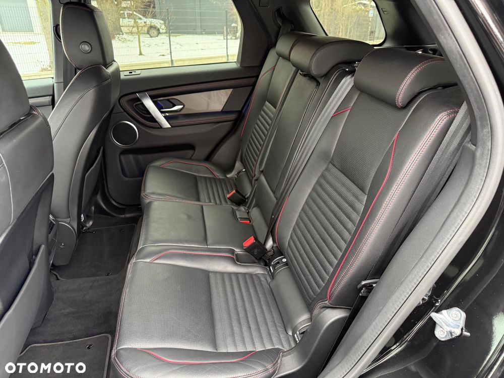 Land Rover Discovery Sport P200 R-Dynamic HSE - 23