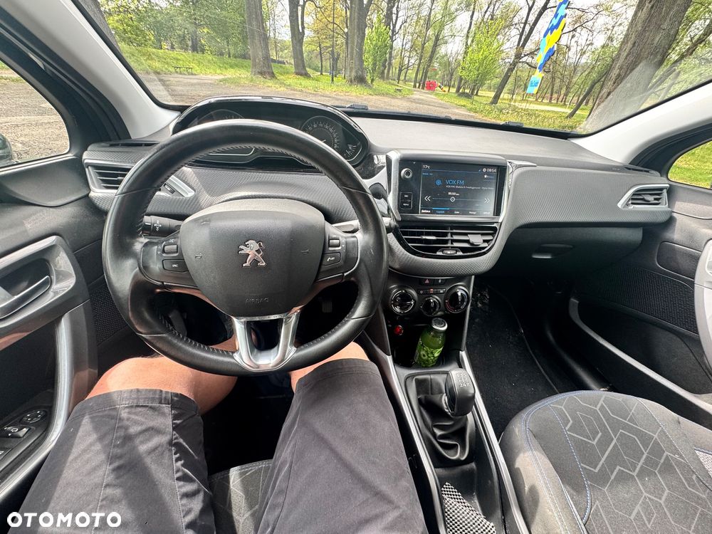 Peugeot 2008 1.6 BlueHDi Style - 18