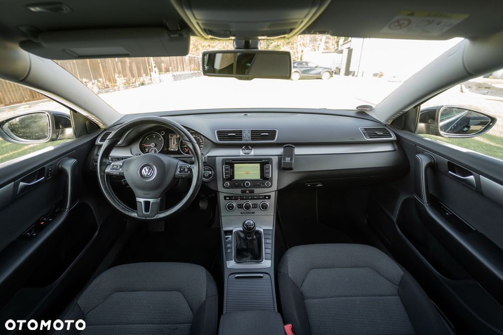 Volkswagen Passat 2.0 Blue TDI SCR Highline - 27