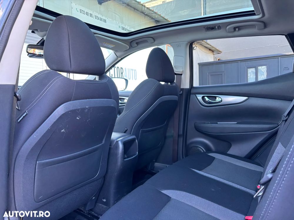 Nissan Qashqai 1.3 DIG-T N-CONNECTA - 24