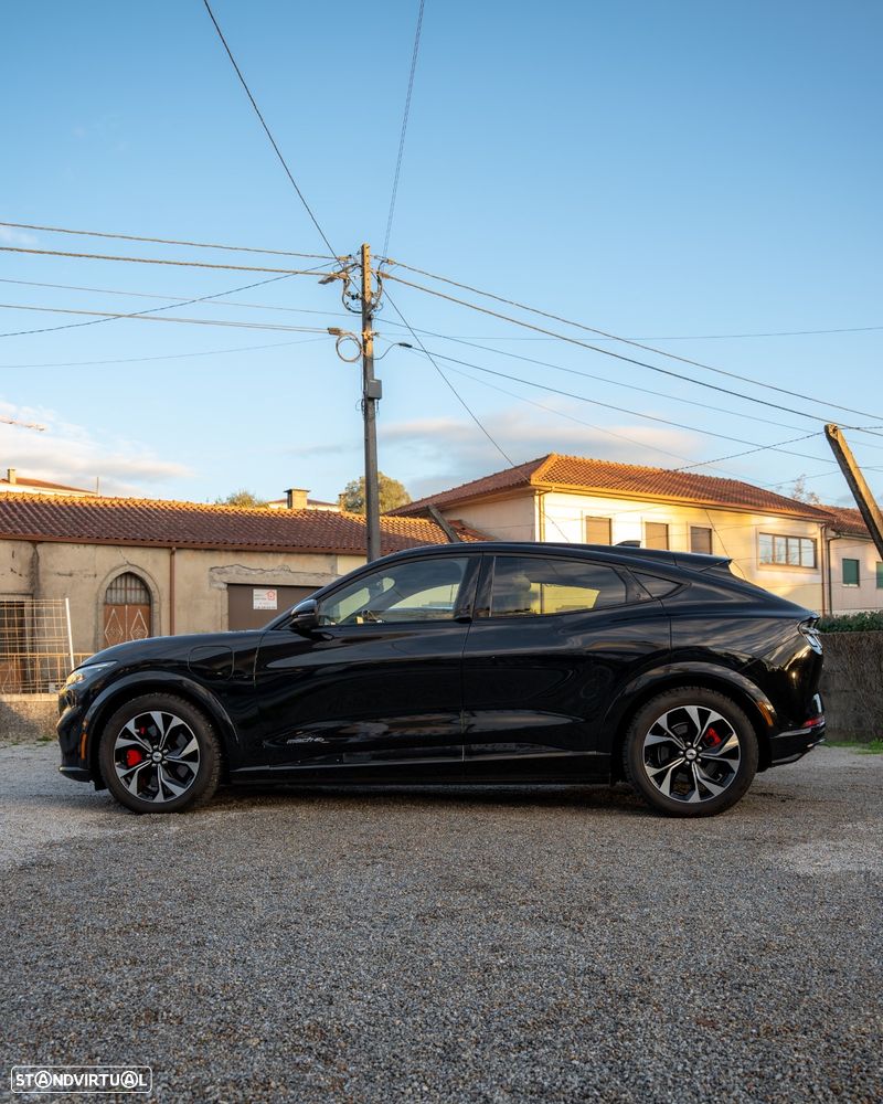 Ford Mustang Mach-E AWD PREMIUM - 5