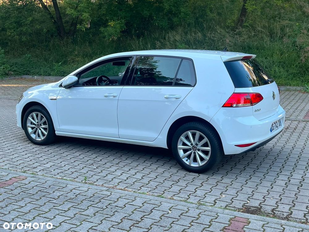 Volkswagen Golf 1.6 TDI DPF Highline - 9