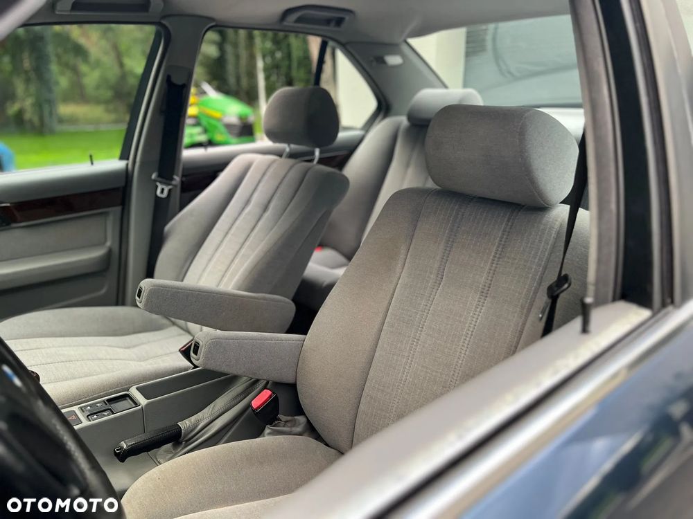BMW Seria 5 520i - 29