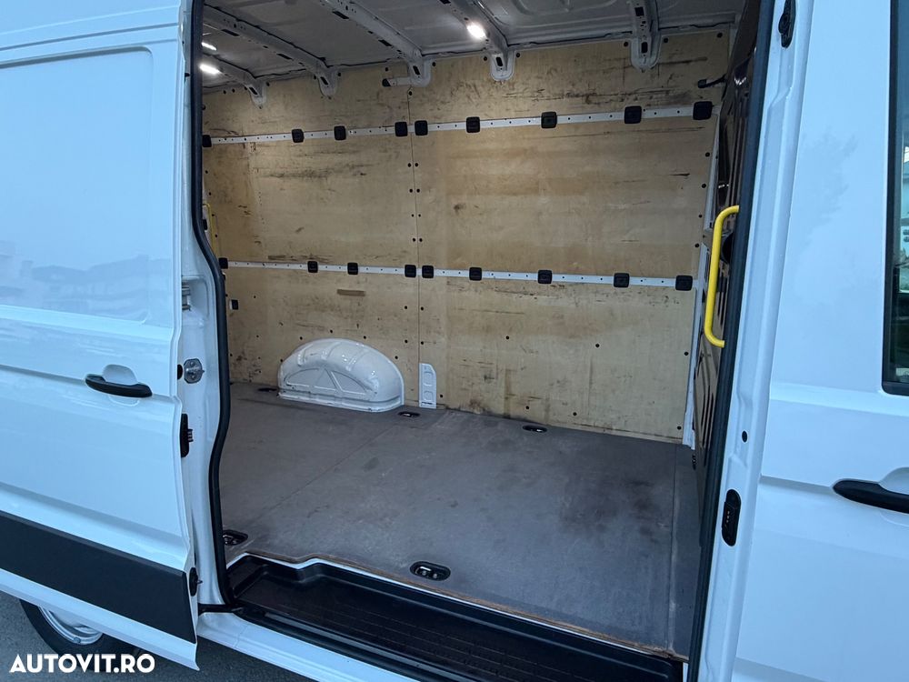 Volkswagen Crafter - 10