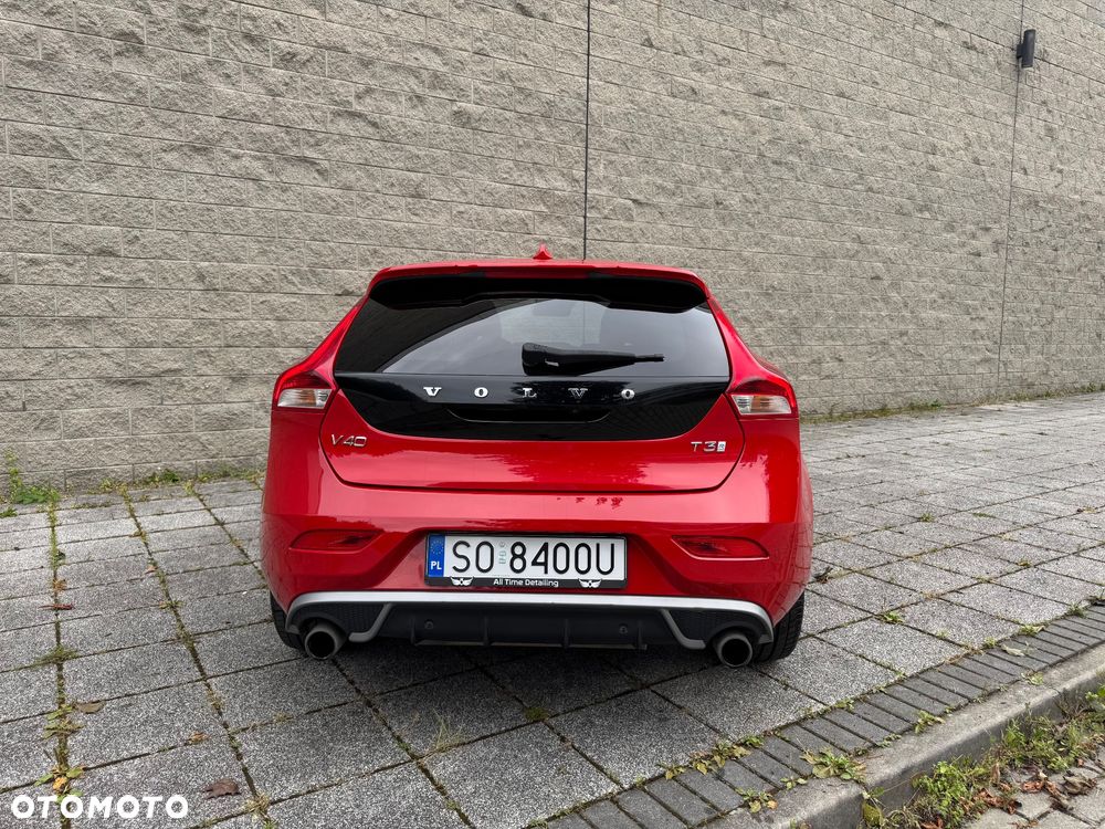 Volvo V40 T3 Drive-E R-Design Momentum - 32
