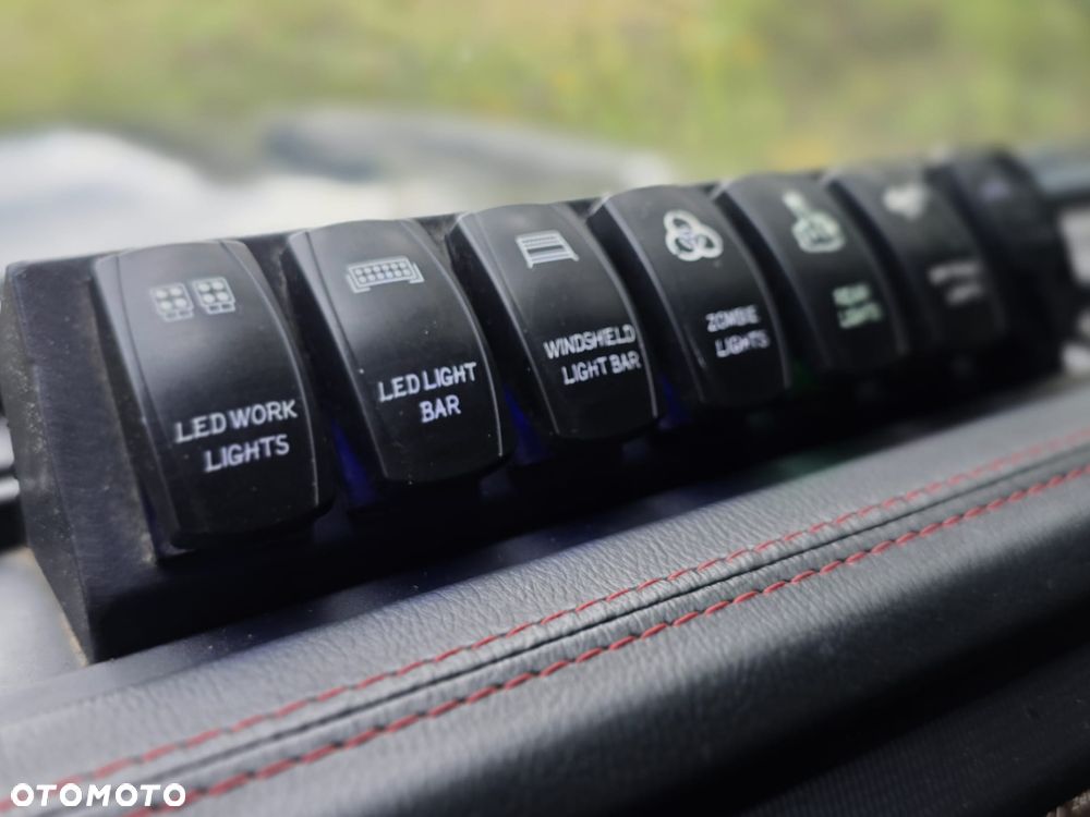 Jeep Wrangler - 7