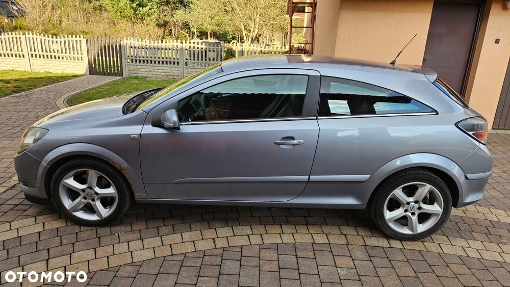 Opel Astra 1.9 CDTI Sport - 4