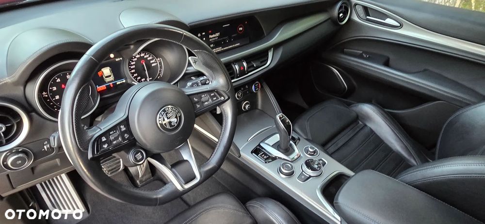 Alfa Romeo Stelvio 2.0 Turbo Veloce Q4 - 14