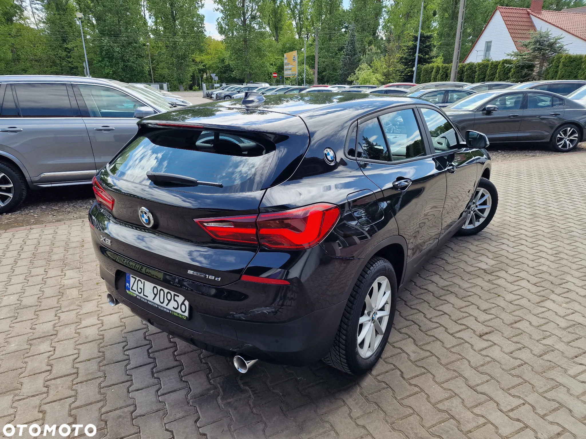 BMW X2 sDrive18d Advantage Plus - 4