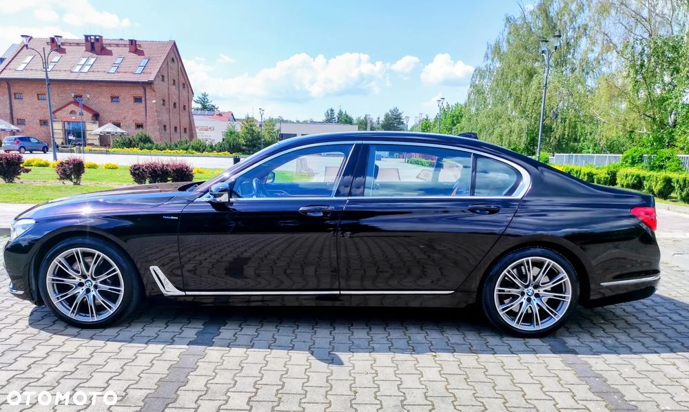 BMW Seria 7 750Li xDrive - 7