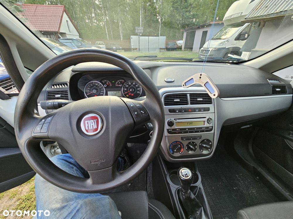 Fiat Grande Punto - 8