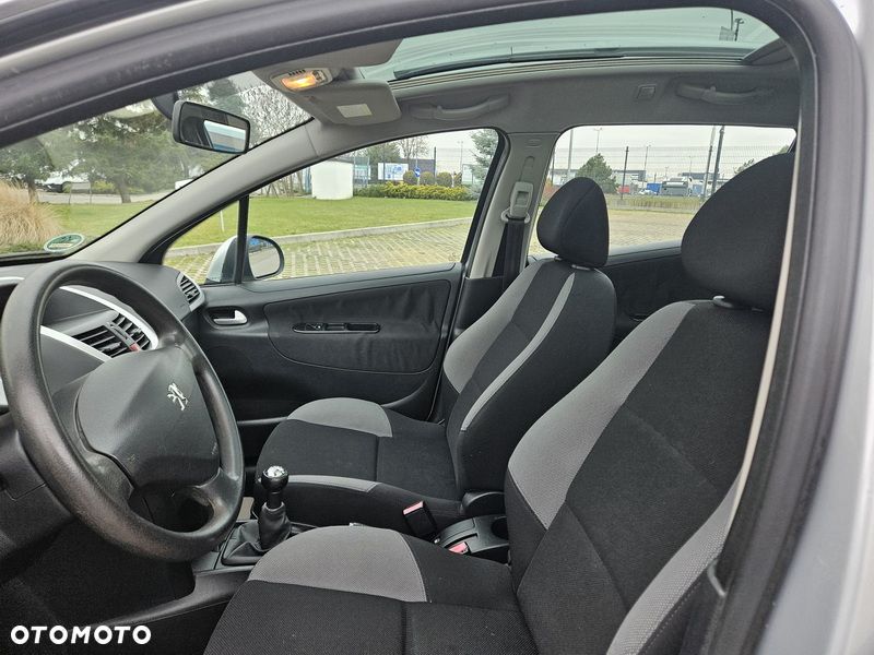 Peugeot 207 1.4 16V Sporty - 6