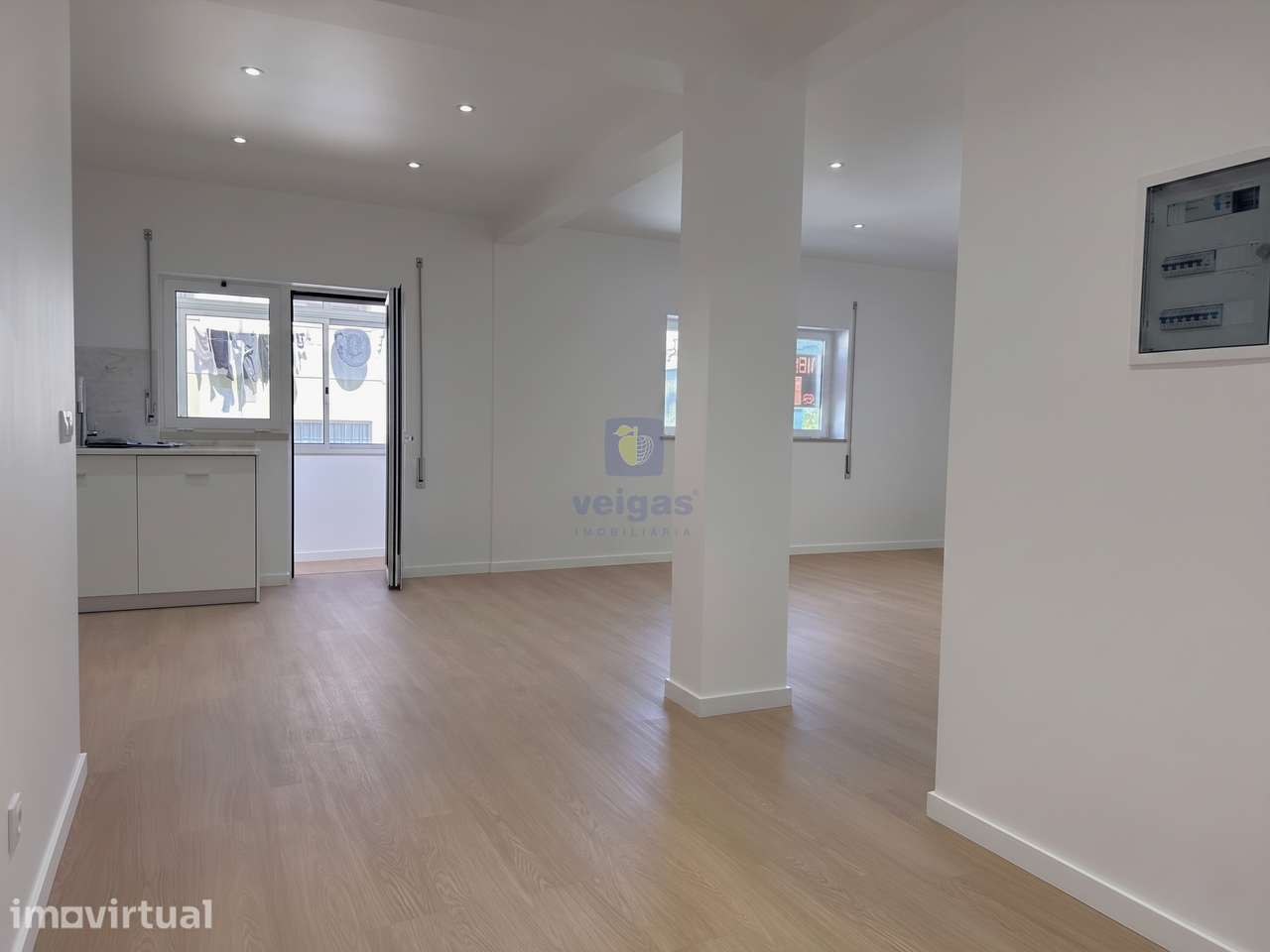 Apartamento T3 com garagem box para 2 carros, totalmente renovado, na - Grande imagem: 5/27