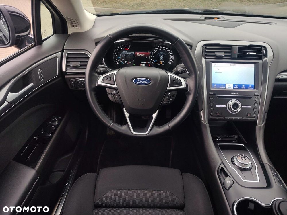 Ford Mondeo 2.0 EcoBlue Titanium - 13