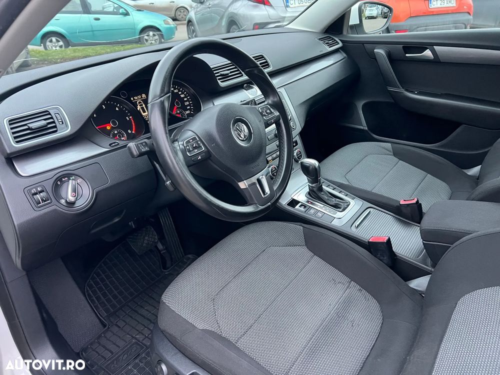 Volkswagen Passat 2.0 TDI BlueMotion Technology DSG Comfortline - 33