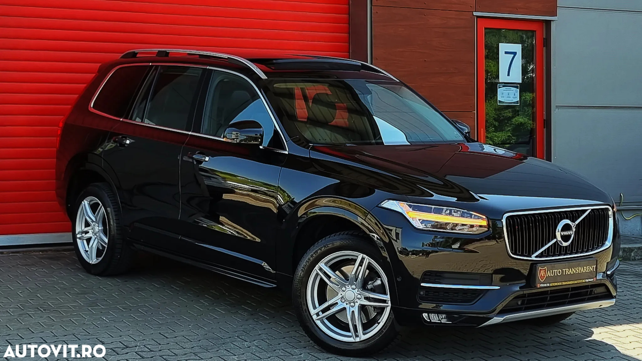 Volvo XC 90 B5 D AWD Geartronic Momentum Pro - 10