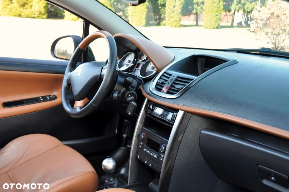 Peugeot 207 CC - 28