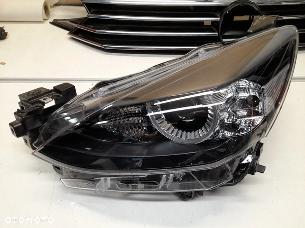 LAMPA PRZEDNIA PRZÓD LEWA MAZDA 2 IV LIFT 2019- FULL LED PRZÓD D43N-51040
