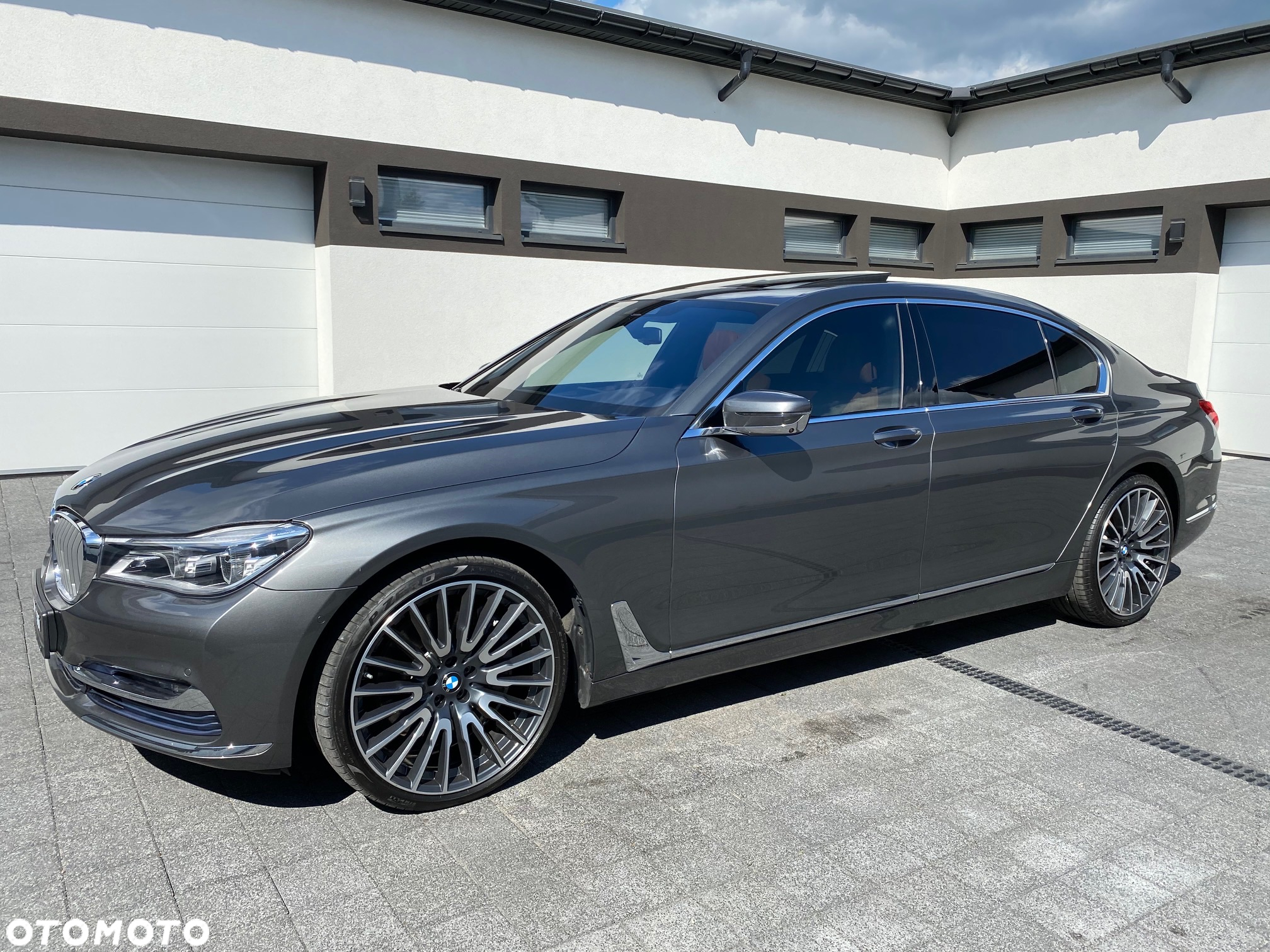 BMW Seria 7 750Li xDrive - 12
