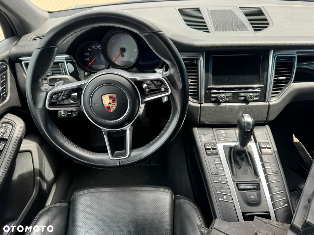 Porsche Macan - 19