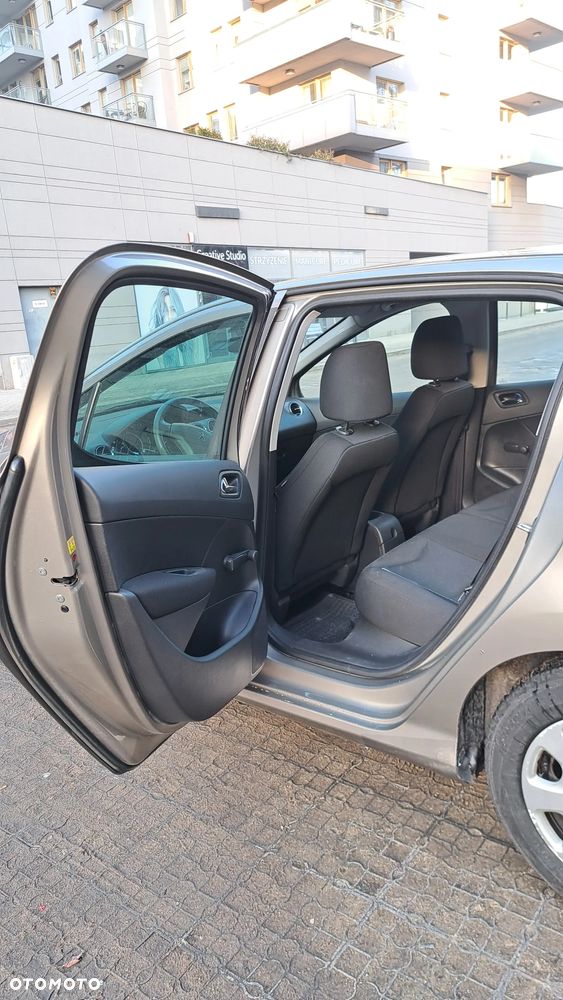 Peugeot 308 1.6 HDi Style - 6