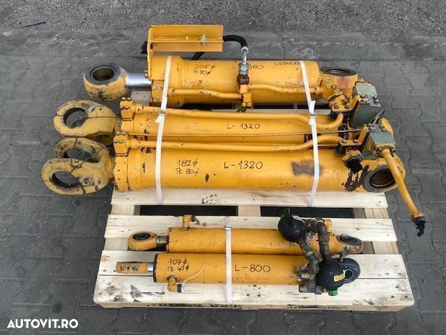 Cilindru hidraulic incarcator liebherr - 1