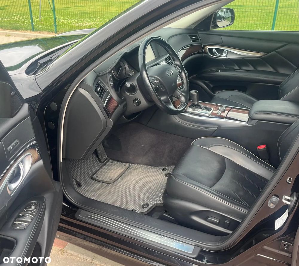 Infiniti Q70 2.2d Premium Tech - 11
