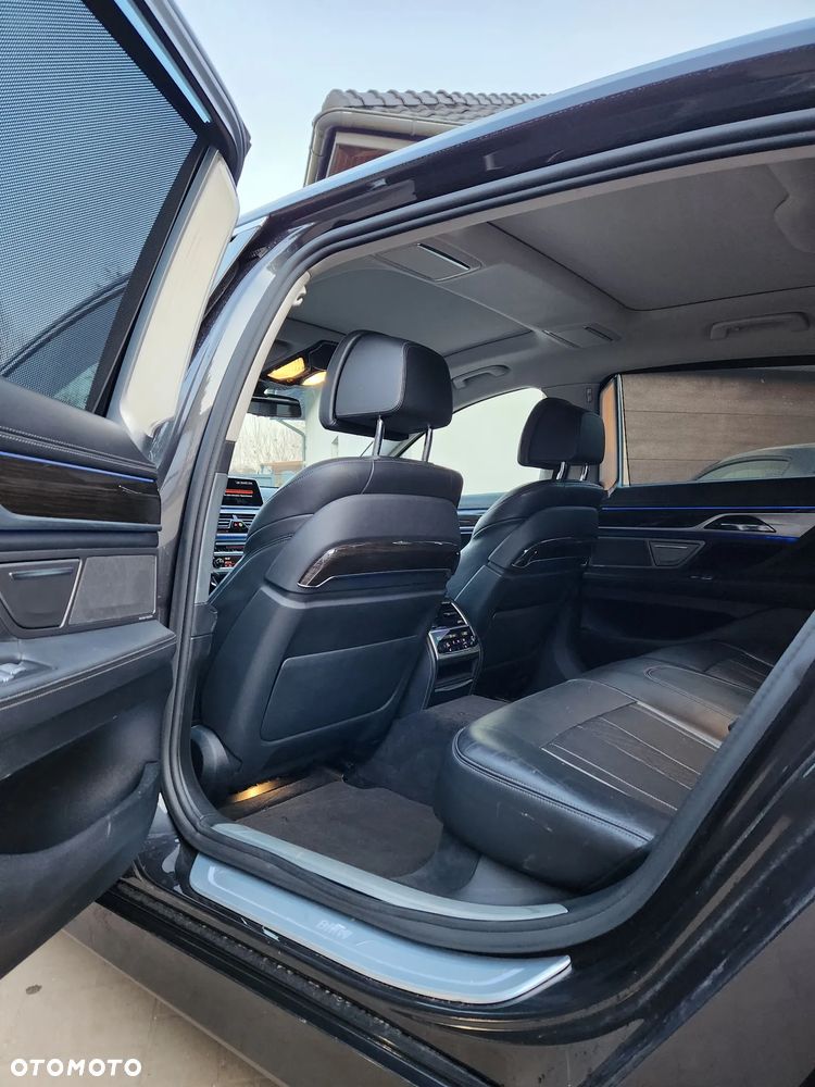 BMW Seria 7 750Li xDrive Edition Exclusive - 4