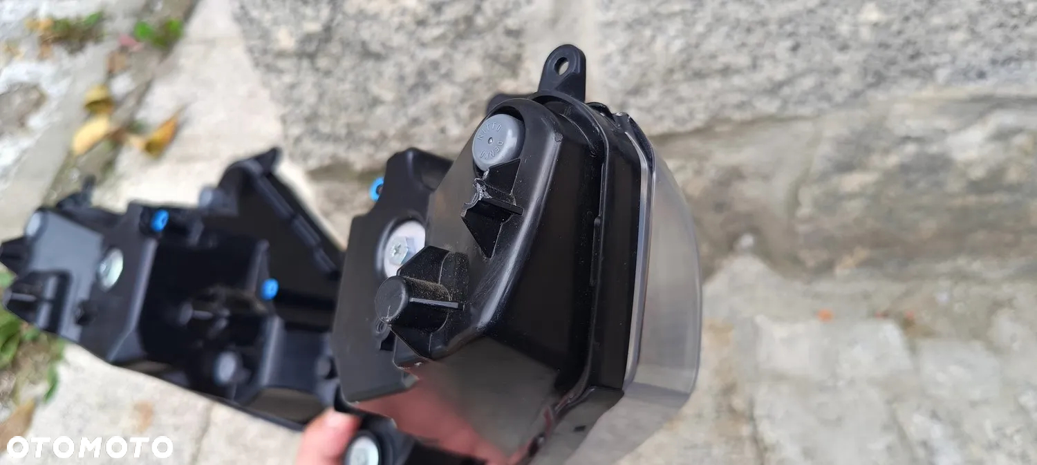 APRILIA RS 660 LAMPA PRZÓD REFLEKTOR 2022 - 16