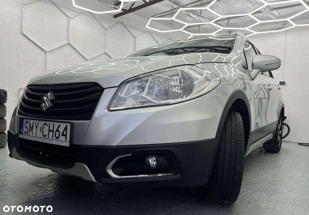 Suzuki SX4 S-Cross 1.6 Premium 4WD - 12