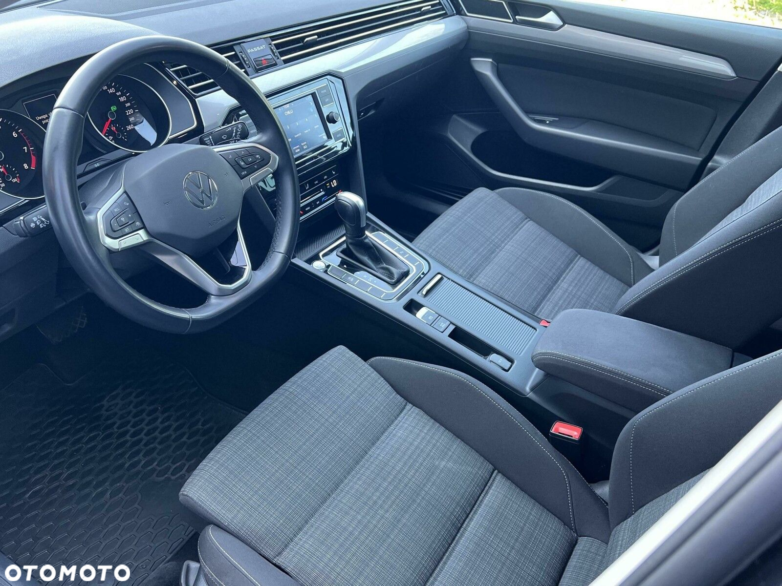 Volkswagen Passat - 10