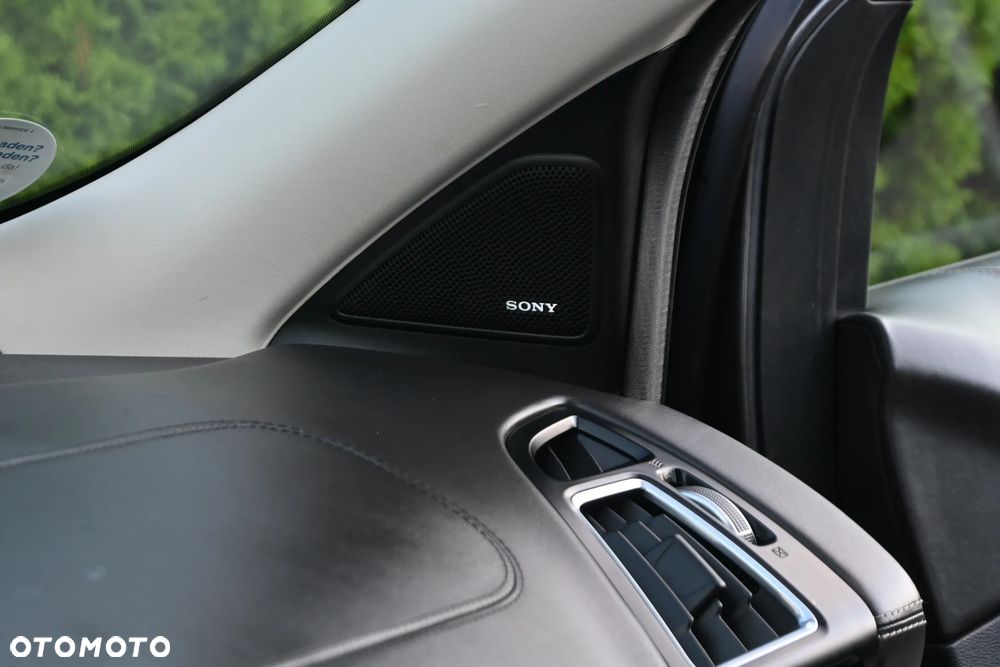 Ford Kuga 2.0 TDCi 4x4 Vignale - 34